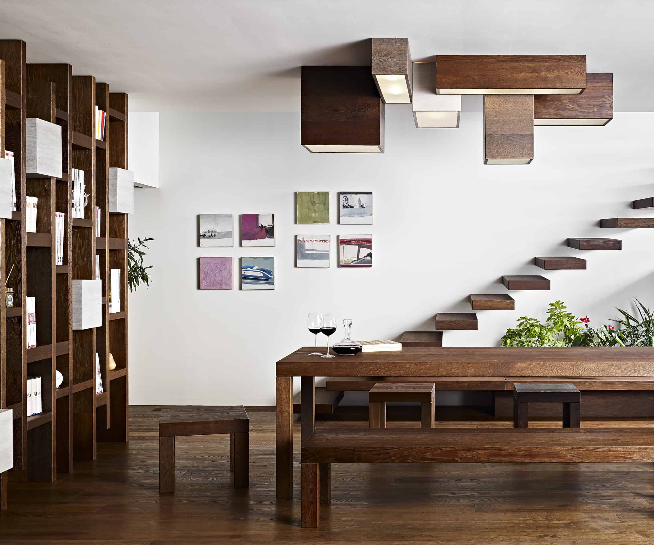 Mobili in legno e design minimalista per ambienti professionali di qualità.